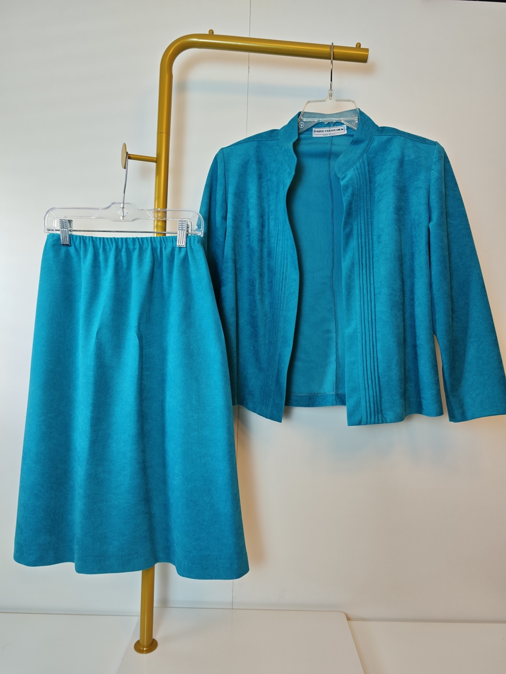 Vintage Pablo Collection Skirt Suit Women 10P Teal Faux Suede Pleated A-Line